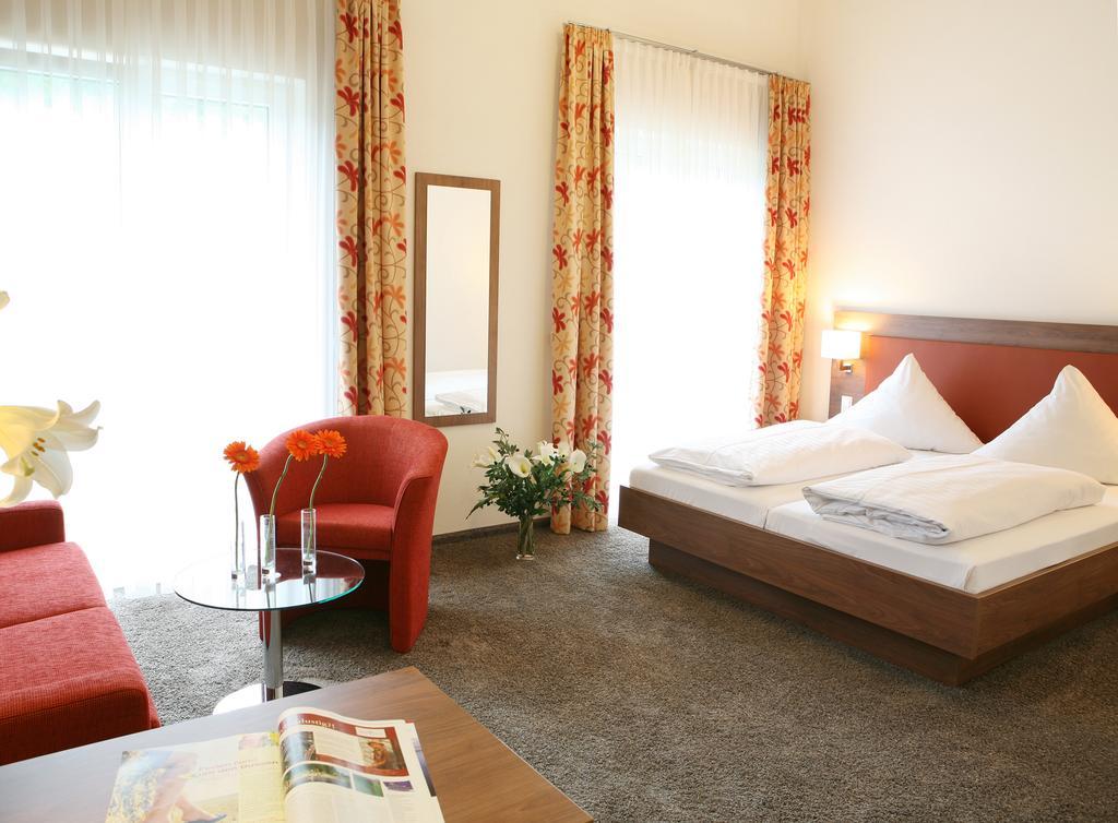 Scheer Hotel Donaublick מראה חיצוני תמונה